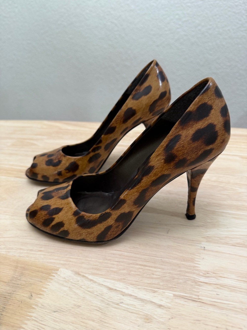 Stuart Weitzman Leopard Print Peep-Toe High Heels - Brown